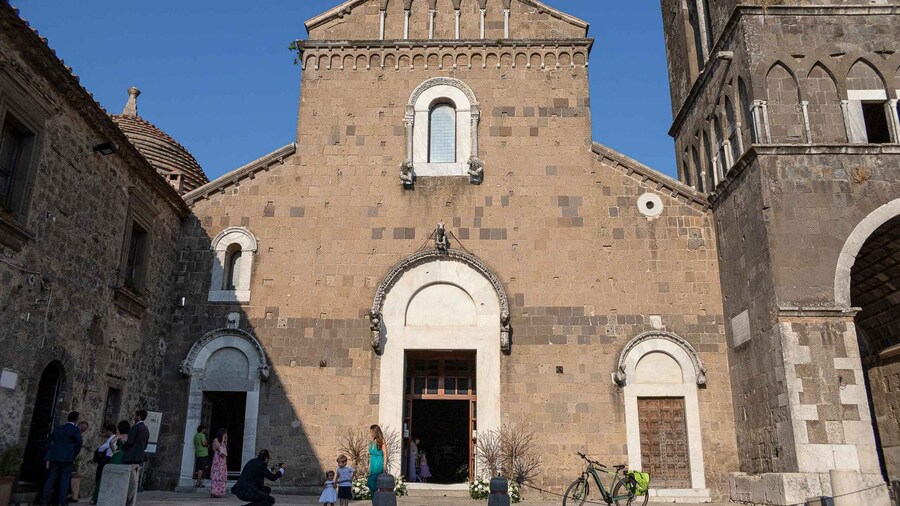 Caserta: E-bike tour to the medieval village Casertavecchia