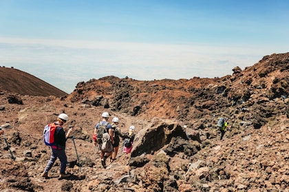 La cima dell'Etna: Tour a piedi del cratere centrale