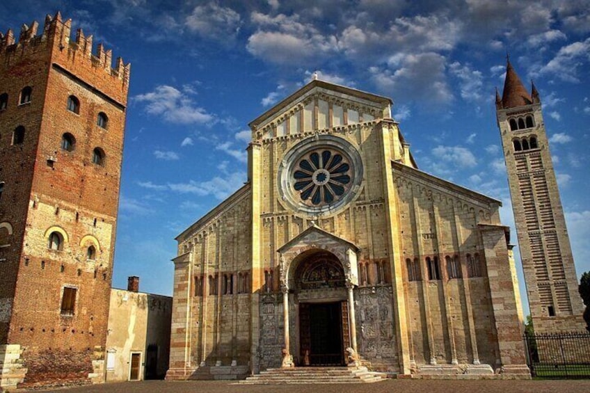Private Walking Tour in Verona