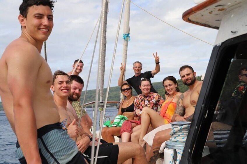 Guests - enjoying beer heading back to shore.
Sailing Vanuatu