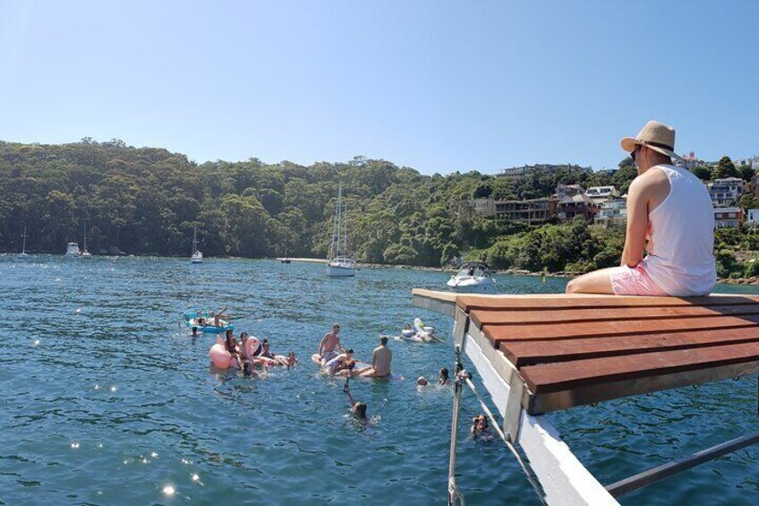 Jumping Platform - Major Tom - Sailing Vanuatu