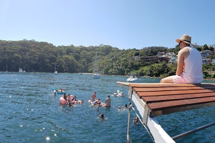 Jumping Platform - Major Tom - Sailing Vanuatu