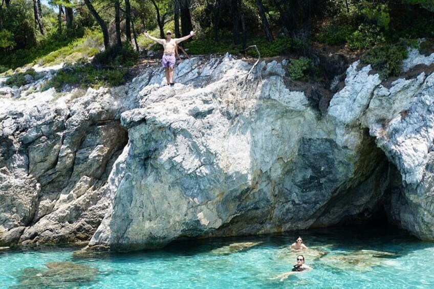 Private Skopelos Island Boat Cruise Tour to Mamma Mia Sites 