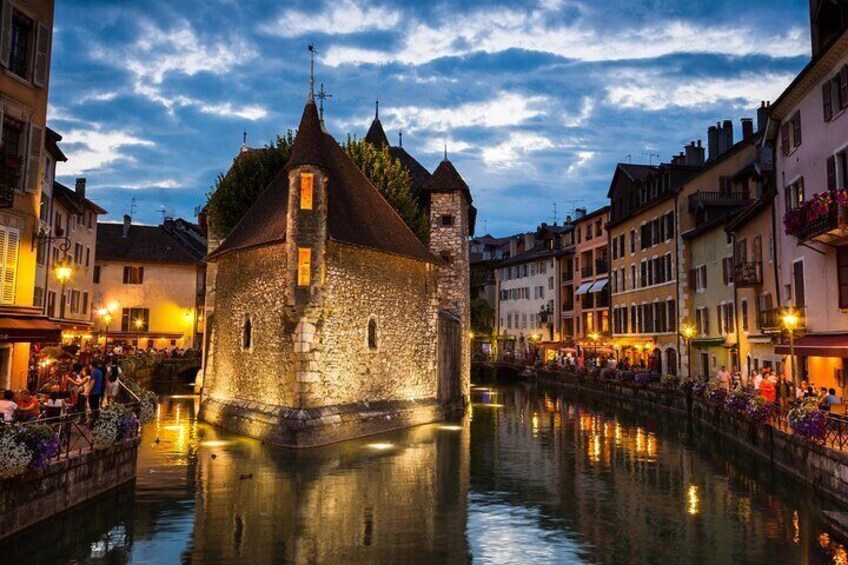 City game - Annecy and the shadow of the sword - Studio Guimauve