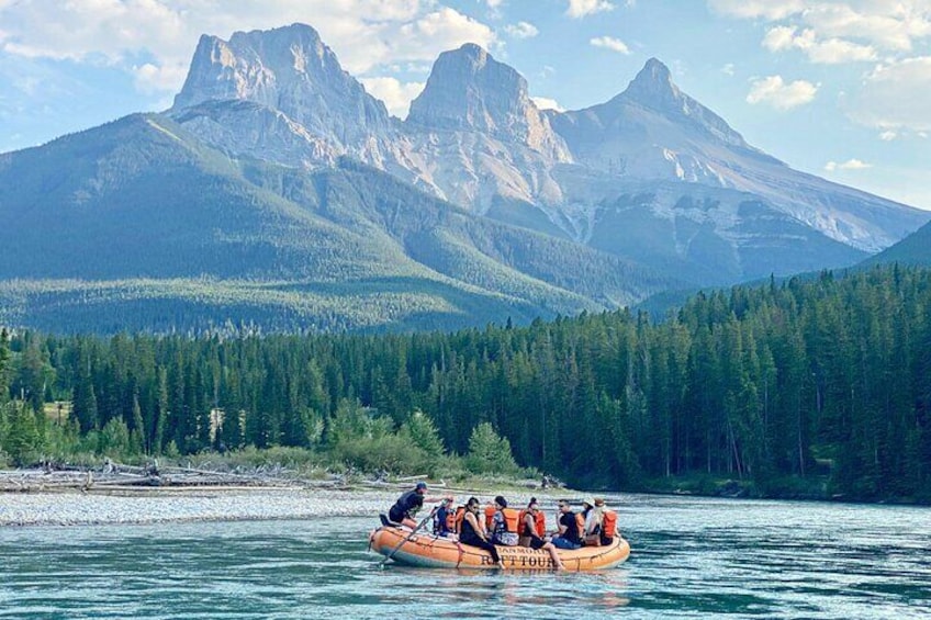 1 hour Scenic Nature Float in the Canadian Rocky Mountains