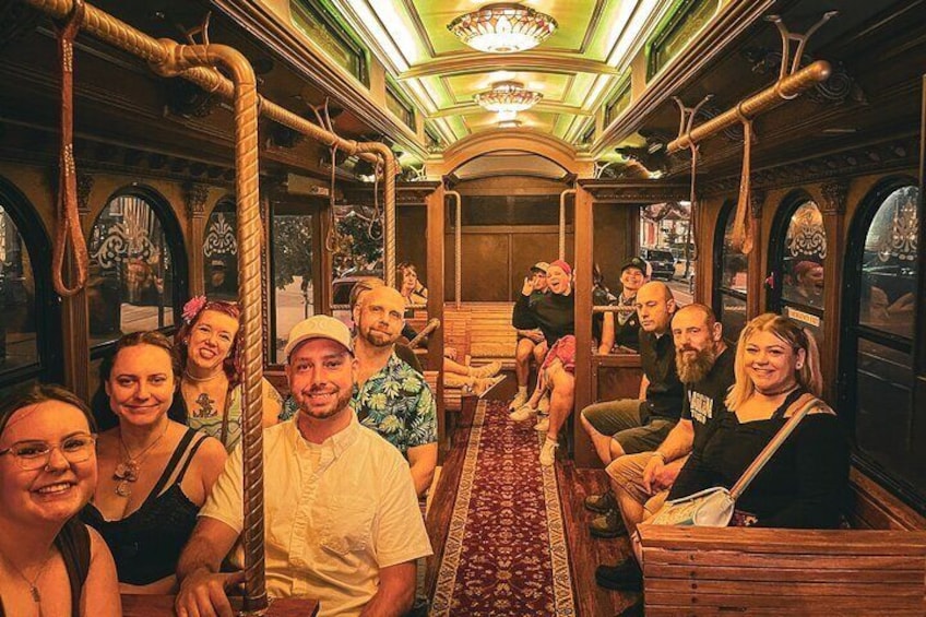 Narrated Scenic Trolley Tour in Minneapolis, Minnesota