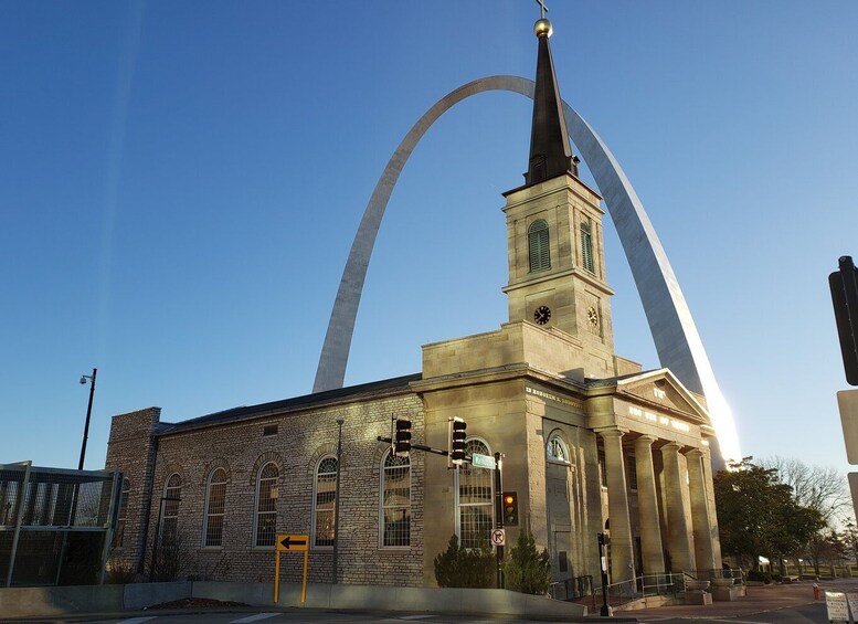 Picture 1 for Activity St Louis: 75-Minute City Trolley Tour