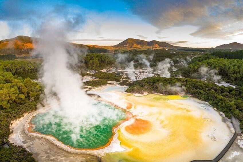 Private Luxury Auckland-Rotorua Geothermal Wonderlands