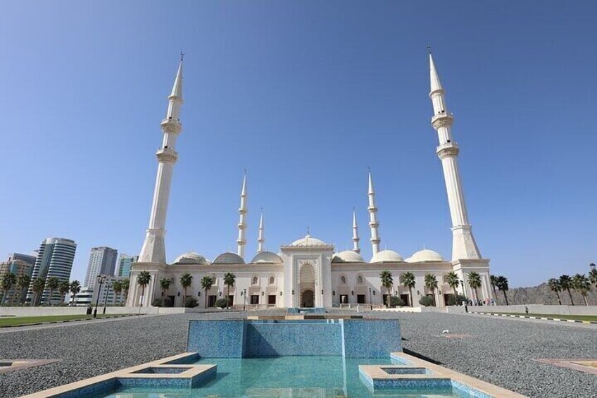 Sheikh Zayed Grand Mosque, Fujairah Tour with Private Transfers