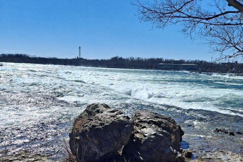 45 Minutes Whirlpool Tour in Niagara Falls