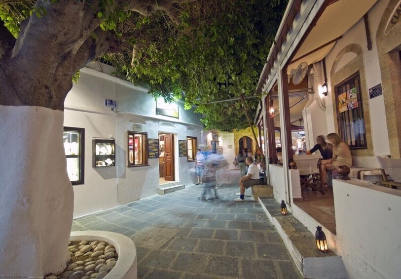 Taste Lindos, small group tour with dinner