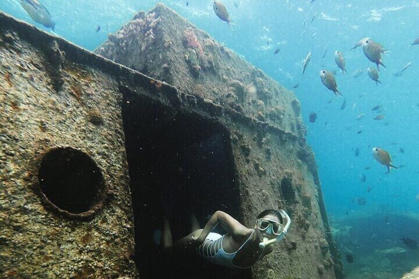 Swim through if you are an experienced diver 