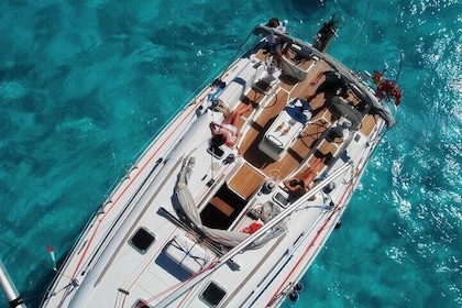 Sailing boat from Santa Teresa di Gallura to the Maddalena Archipelago