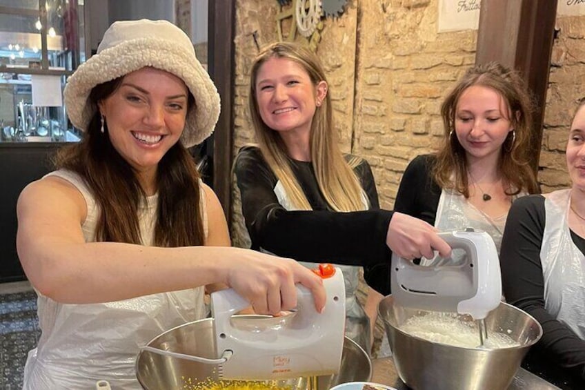 Pasta and Tiramisu Cooking Class with Wine in Sorrento