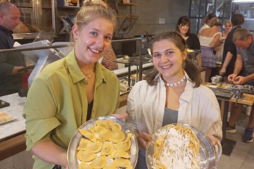 Pasta and Tiramisu Cooking Class with Wine in Sorrento