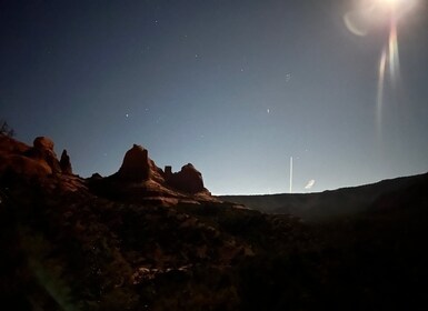 Sedona: PRIVATE Majestic Full Moon Night Time Jeep Tour