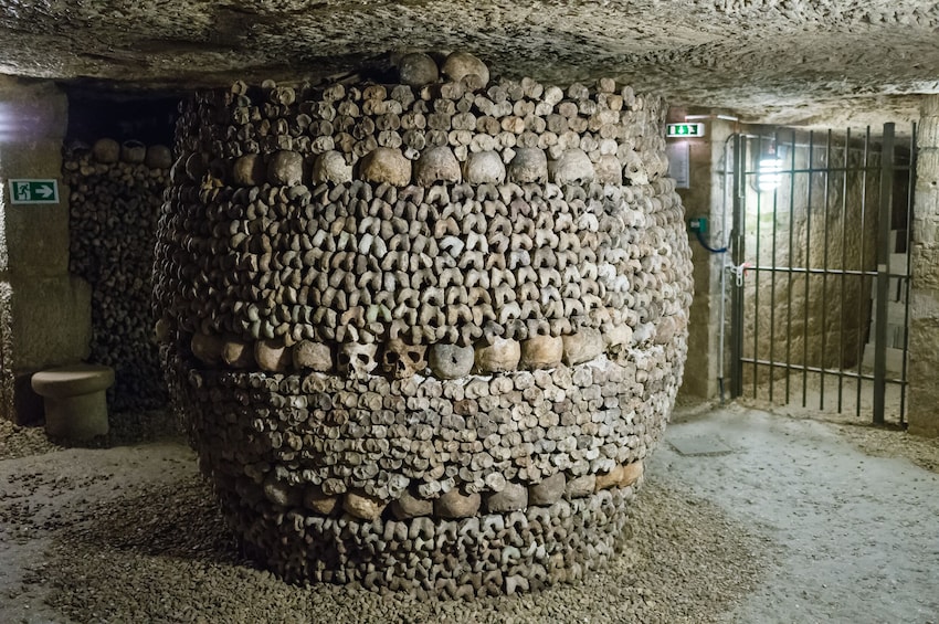 Paris Catacombs Skip the line audio-guided tour and cruise ticket