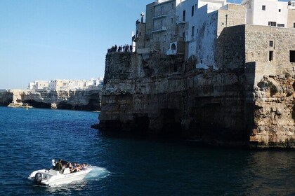 Private boat excursion to Polignano a mare