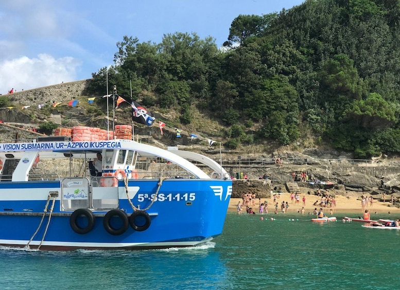 Picture 3 for Activity San Sebastian: Boat Tour with Stop at Santa Clara