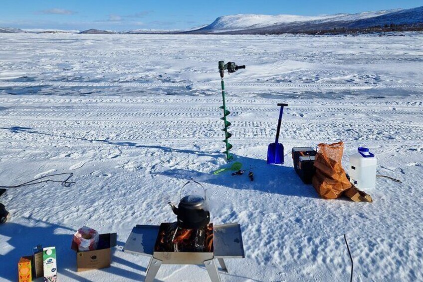 Small Group Guided Ice Fishing Experience in Lake Tornetrask