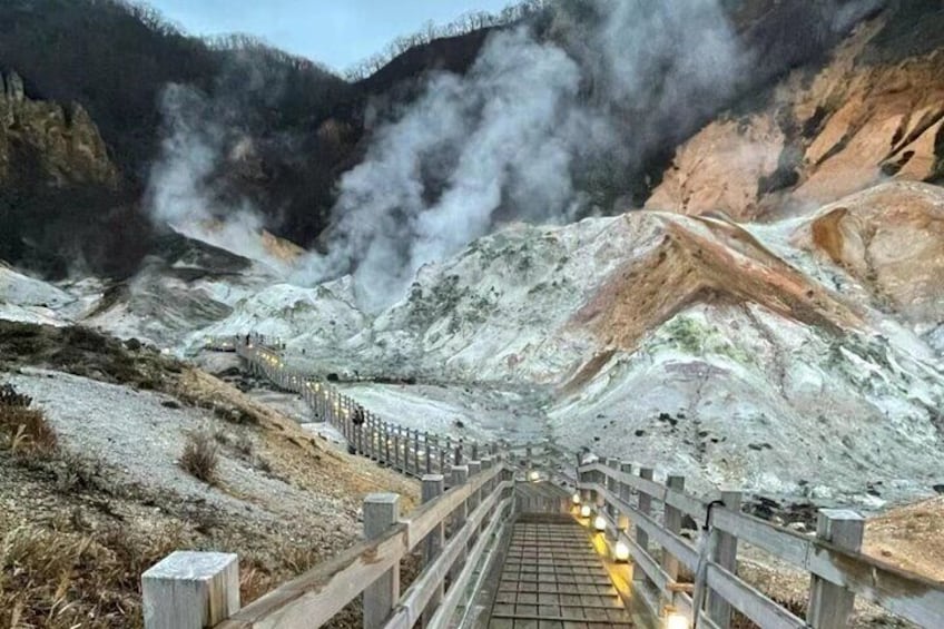 Hokkaido｜Noboribetsu, Lake Toya & Otaru Panoramic One-Day Tour