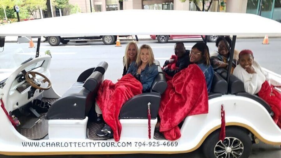 Charlotte: Historic Southern Elegance City Tour: by Vintage Car