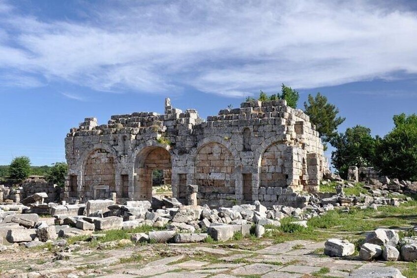 Apollo Temple, Perge Ancient City, and Waterfalls Tour with Lunch