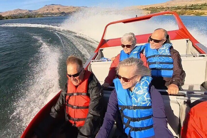 6 Mile Public Boat Ride on the Columbia River in Chelan County