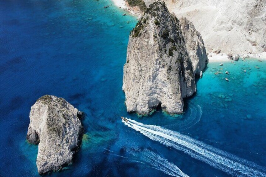 mizithres beach