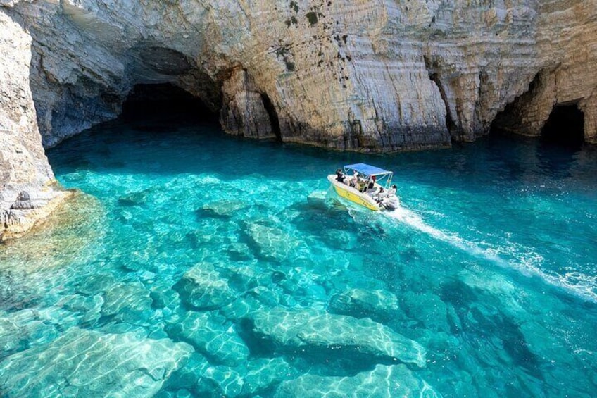Marathonisi Island and Keri Caves Small Group Tour in Zakynthos