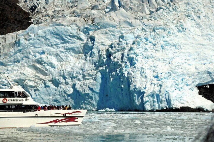 Spegazzini Glacier.