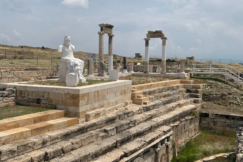 Pamukkale Pluton tempel