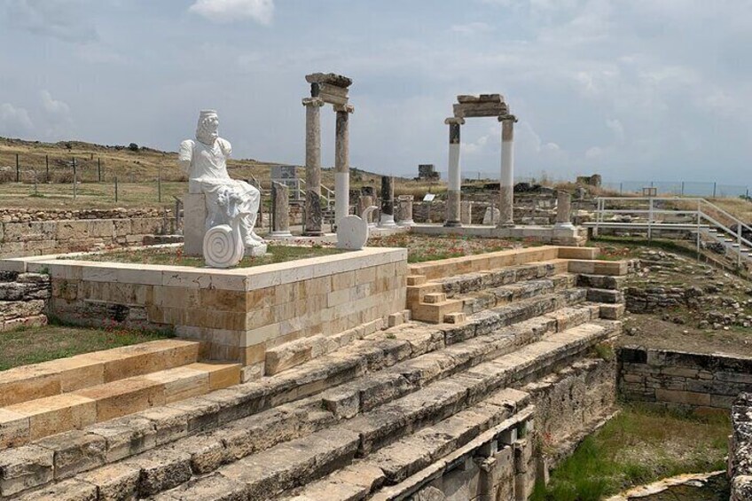 Pamukkale Pluton tempel