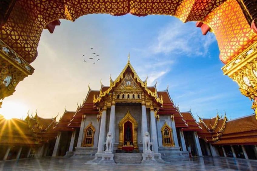 Bangkok: 2 Temple Tour + Gems Gallery 