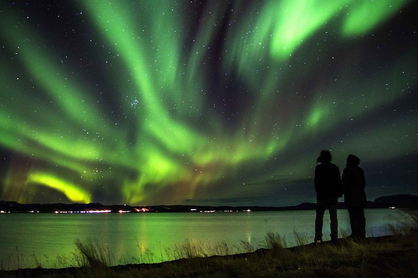 Akureyri: Northern Lights Photography Tour