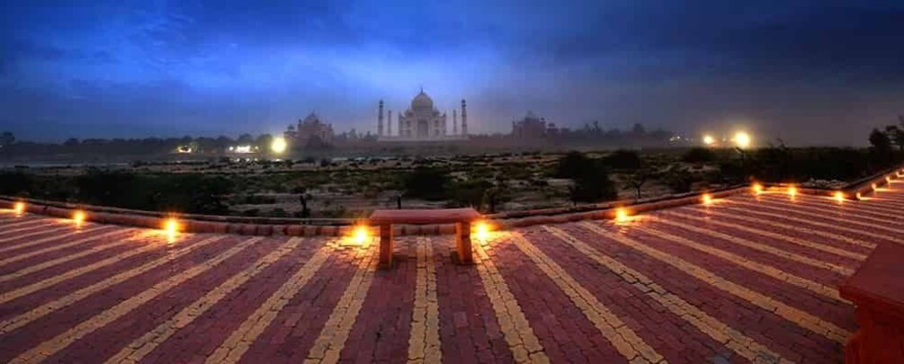 Picture 2 for Activity Taj Mahal Full Moon Night Tour from Delhi (All-Inclusive)