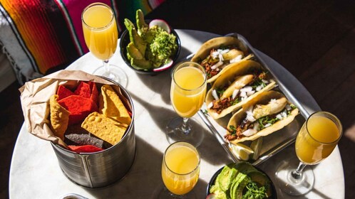 Nueva York: crucero buffet con brunch mexicano con todo incluido en La Barc...