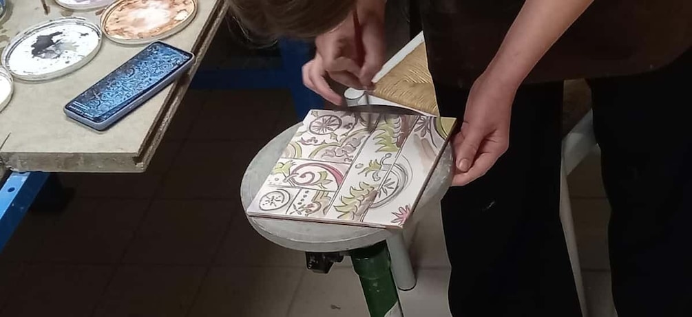 Picture 2 for Activity Amalfi Coast: Majolica decoration class in Vietri sul Mare