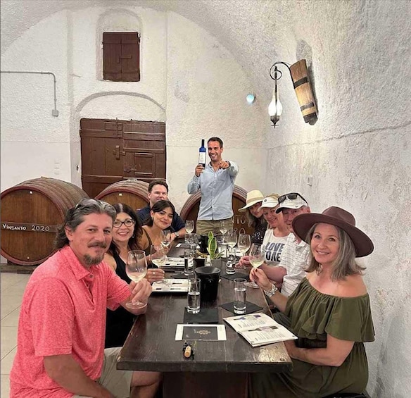 Santorini: Half-Day Tour of 3 Wineries with Tasting