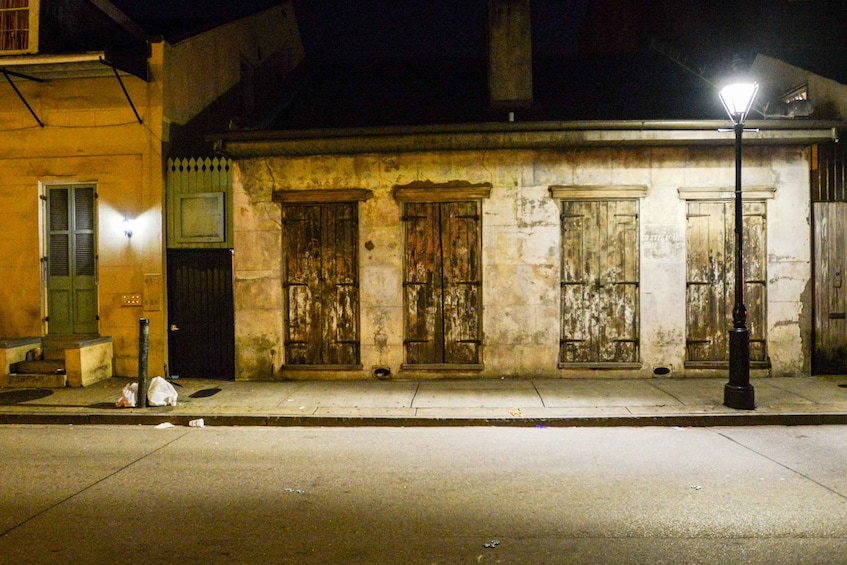 Picture 7 for Activity New Orleans: French Quarter Ghost and Murder Tour