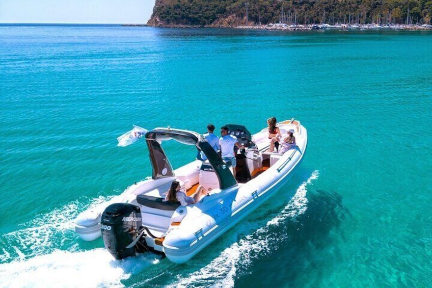 Cagliari Boat Tour: 4 swim stops, Snorkeling & sea cave