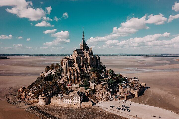 Private Full Day Tour to Mont Saint Michel