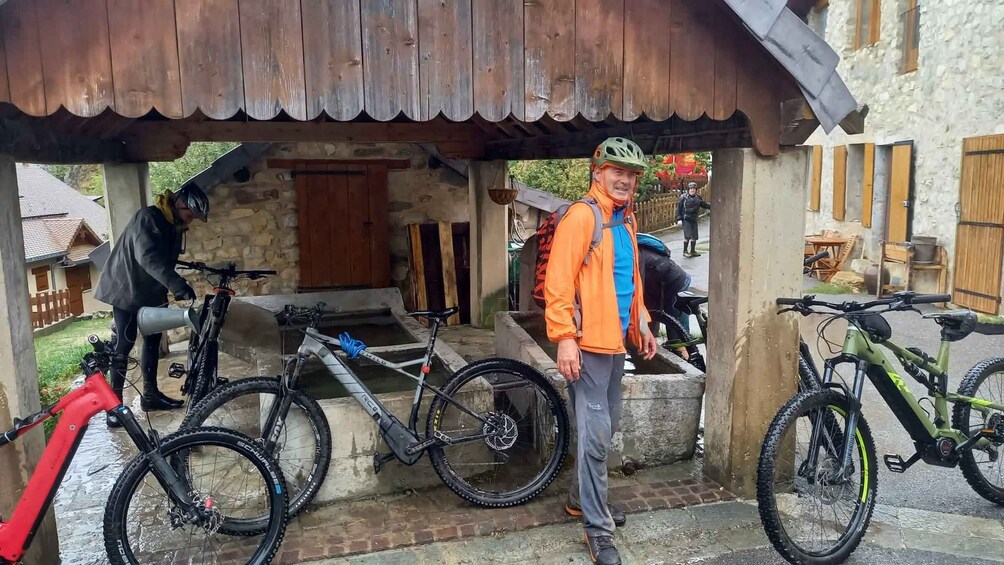 Picture 2 for Activity Luberon: E-Bike Rental