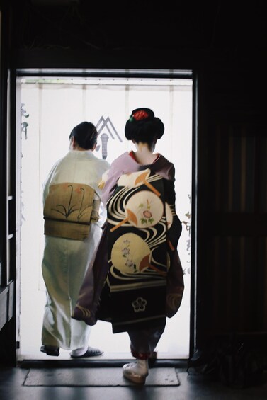 Picture 7 for Activity Kyoto style Machiya: Maiko Happy Hour!