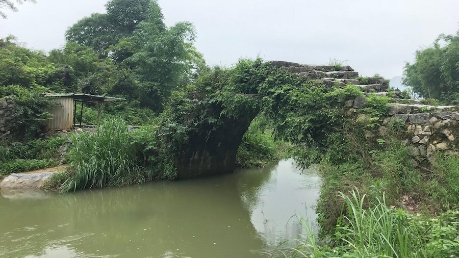 Guangzhou to Yingxi Corridor and Cave Fairland PRI Day Tour