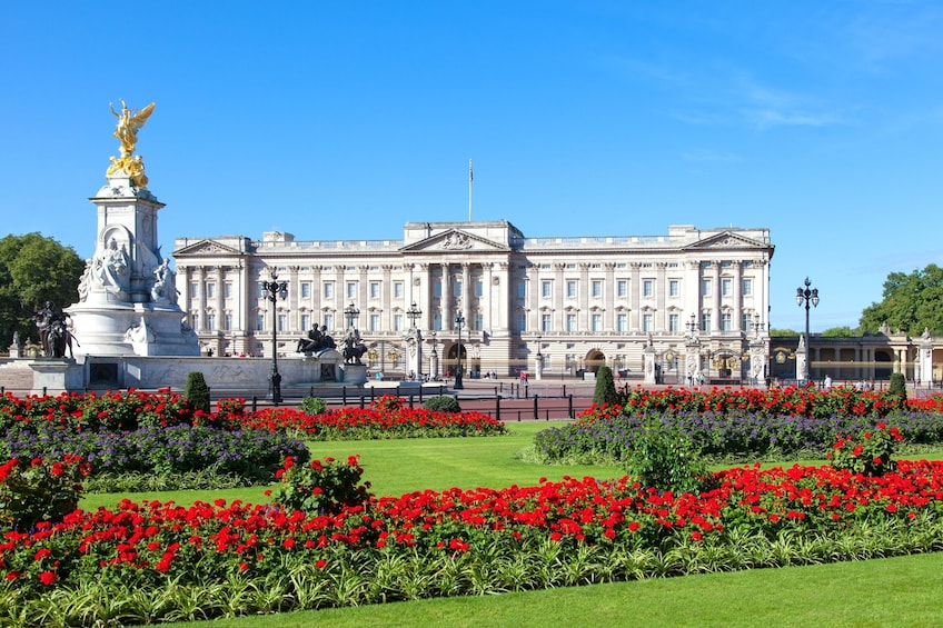 Royal Tour + Buckingham Palace Entry exclusive guided tour