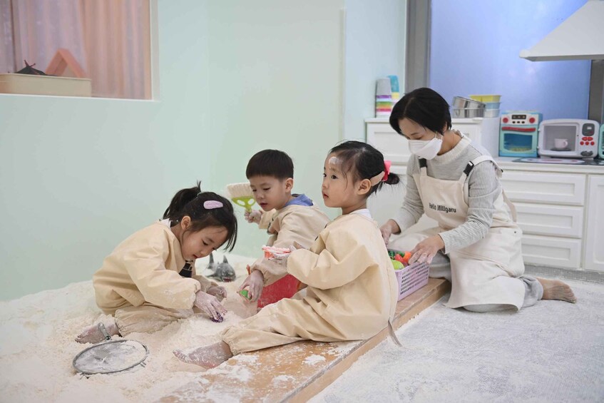 Picture 2 for Activity Hello Millgaru(Flour): Yeongdeungpo - Like Korean Kids