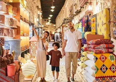 Tour de compras de medio día, parada de Corniche y horizonte de Doha