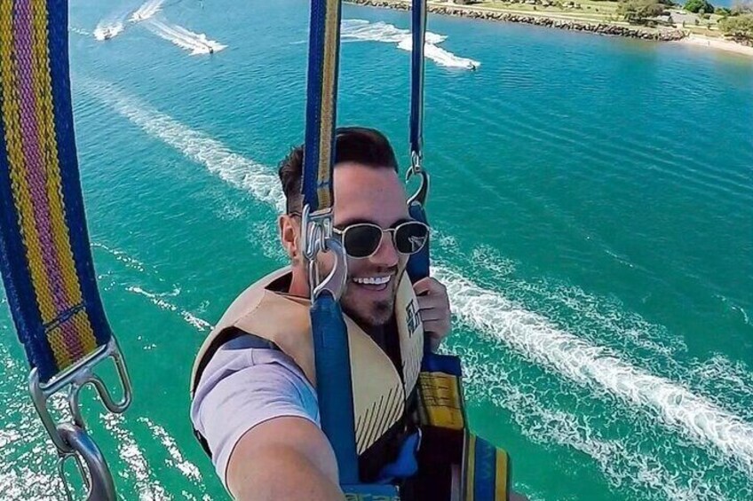 Parasailing on the Gold Coast, Fly solo, Tandem or Triple