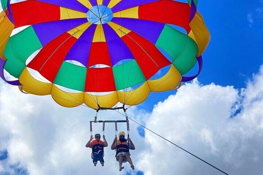 Parasailing on the Gold Coast, Fly solo, Tandem or Triple